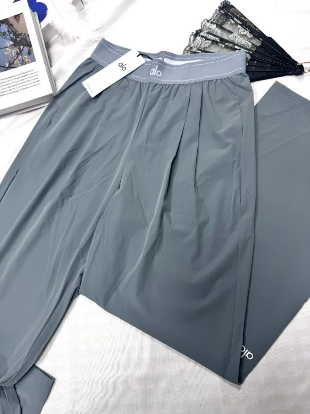 ALO Yoga brand new